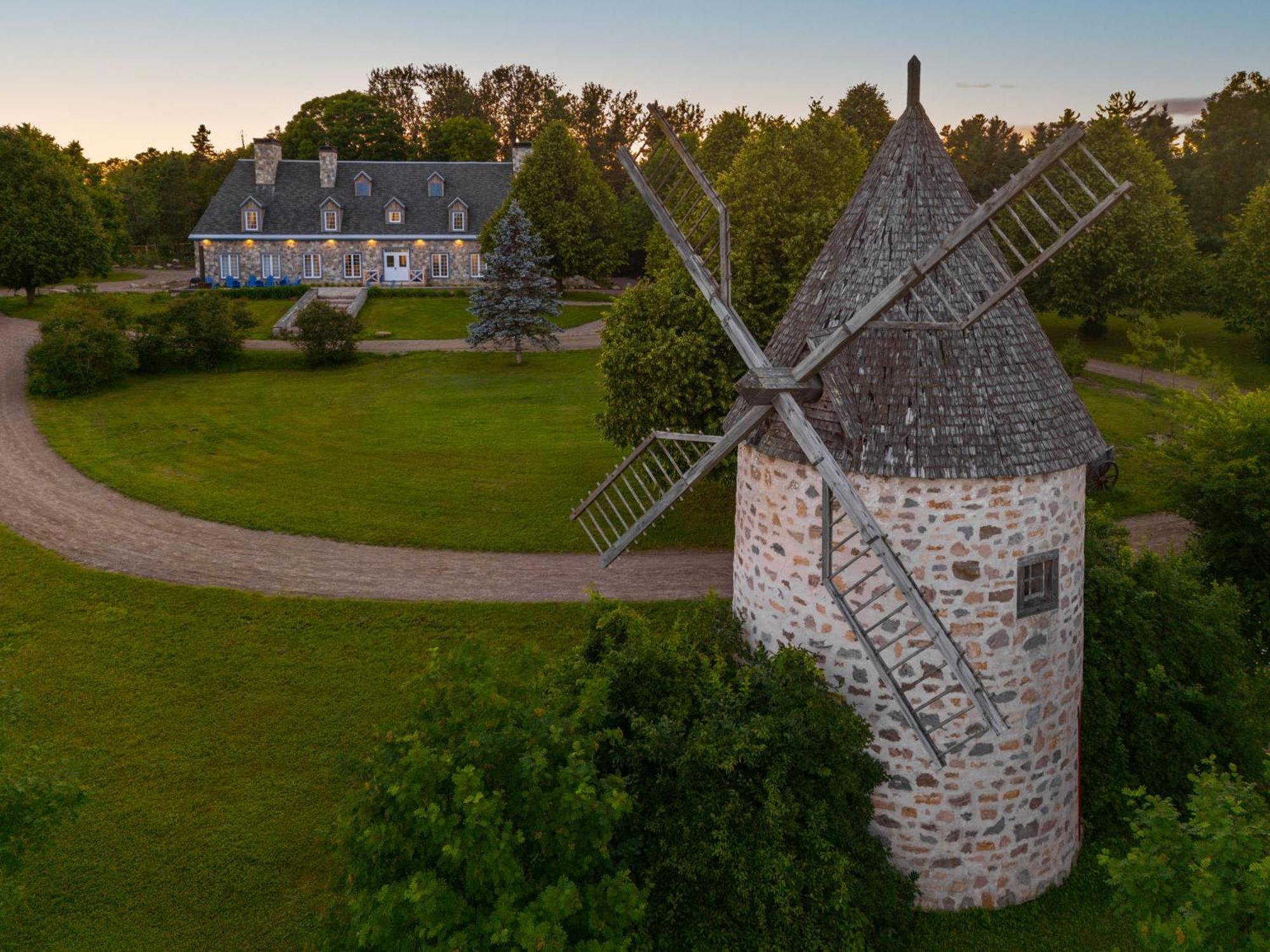 Le Baluchon Eco-Villegiature Saint-Paulin Buitenkant foto