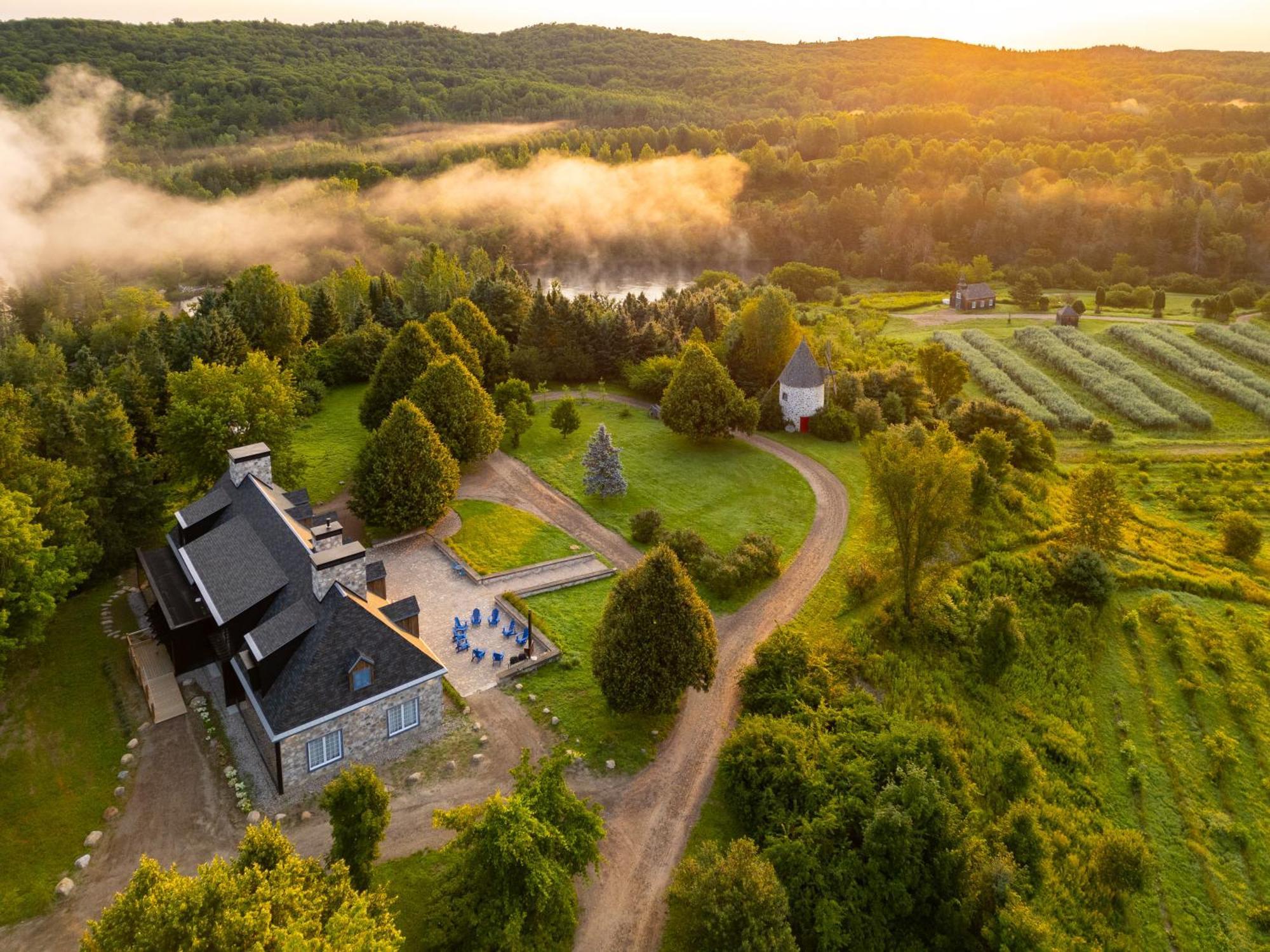 Le Baluchon Eco-Villegiature Saint-Paulin Buitenkant foto